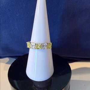 Chic Silver and Yellow Crystal Ring